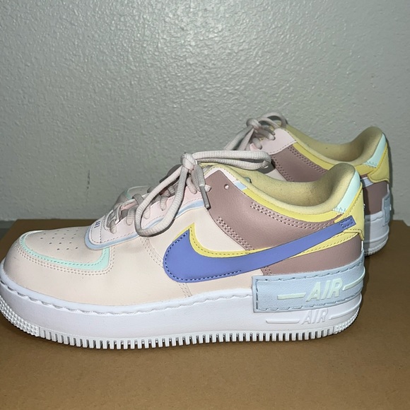 Nike Air Force 1 Low Shadow
Light Soft Pink (Women's) - Picture 1 of 9